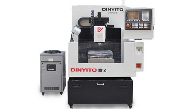 小型數(shù)控精雕機(jī)是怎么樣自動(dòng)換刀的？